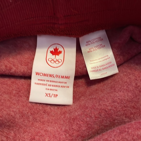 Team Canada Fleece skirt-new without tags - Picture 4 of 5